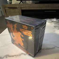 Pokemon TCG Champion's Path Elite Trainer Box English 2020 Charizard - Image 3
