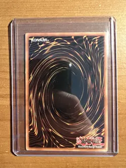 Yu-Gi-Oh! Holographic Dark Magician SDY-006 Ultra Rare Starter Deck - Image 2