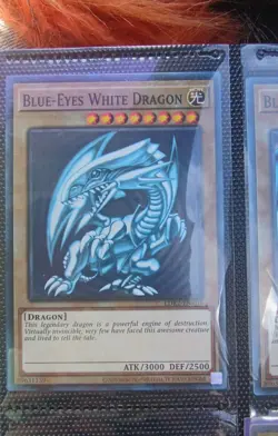 Blue-Eyes White Dragon (Version 2) LDK2-ENK01 Legendary Decks II Unlimited| - Image 1