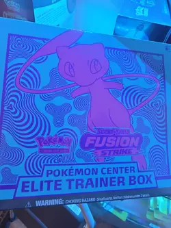 Pokemon Center TCG Sword & Shield-Fusion Strike ETB/ Some Scratches 820650809941 - Image 1