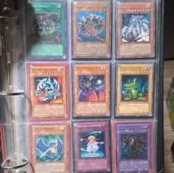 26 card lot 20 holos!Konami Yu-Gi-Oh! TCG Binder Lot - Image 3