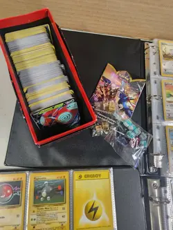 Vintage/modern- Pokemon Cards Binder Lot Collection L4 - Image 5