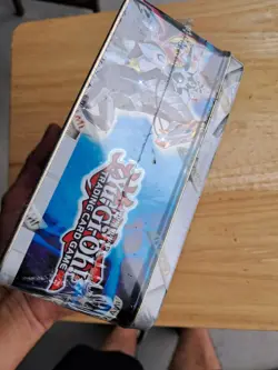 2011 Yugioh Number 10 Illumiknight Tin Factory Sealed 5 Packs - Image 4