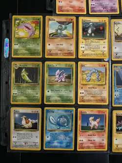 Lot of 62 Vintage 1999 Pokemon BASE SET Cards, Common + Uncommon + Rare LP-NM - Image 5