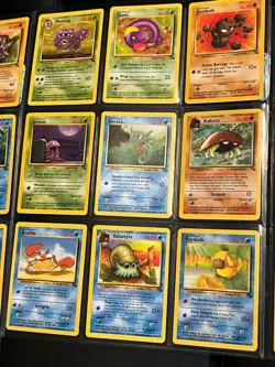 Lot of 26 Vintage 1999 Pokemon FOSSIL Cards, Common + Uncommon + Rare LP-NM - Image 3