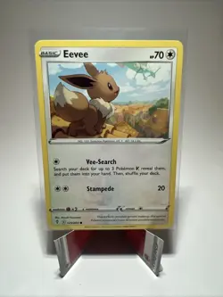 Eevee 125/203 Common Evolving Skies Pokemon NM - Image 1