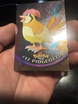 Pokemon Pidgeotto #17 Topps Chrome Base Holo - Image 3