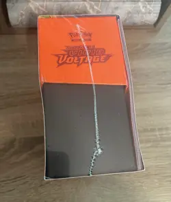 Pokemon TCG Sword & Shield Vivid Voltage Elite Trainer Box ETB Factory Sealed - Image 4