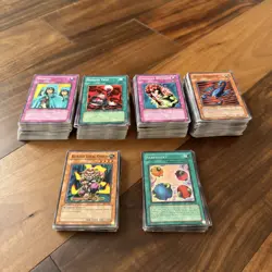 Vintage Yu-Gi-Oh! TCG by Konami Mixed Lot of 300 including 8 Holos 25 1st Ed HP - Image 1