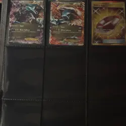 Pokemon collection lot - Image 3