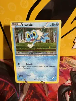 Pokemon TCG Froakie Holo Xy138 Promo Big Ol Swirl - Image 1
