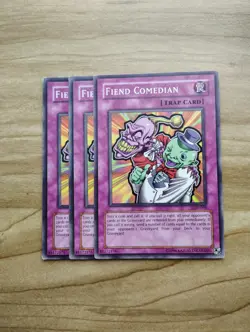 Yu-Gi-Oh! - Fiend Comedian 3x - Full Playset Of Cards - Image 1