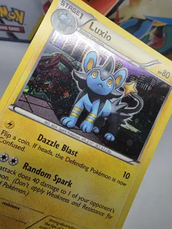 Pokemon TCG Luxio Black White BW34 Promo Cosmo Holo Swirl - Image 4