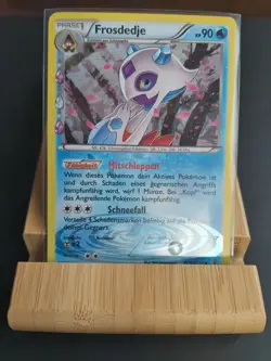 Carte pokemon Frosdedje Holo Rc8/Rc32 XY Generation FR en Allemand. - Image 1