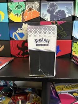 Pokemon TCG Scarlet & Violet Prismatic Evolutions Elite Trainer Box - Image 4
