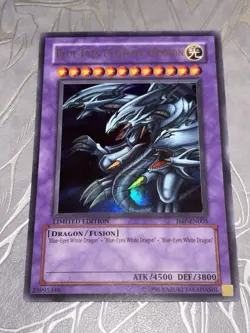 JMP-EN005 Ultra Rare Blue-Eyes Ultimate Dragon Yugioh - Image 1