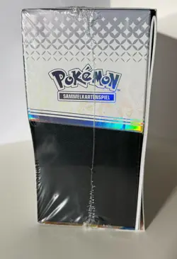 Pokemon ETB Karmesin & Purpur Prismatische Entwicklungen DE - Image 3