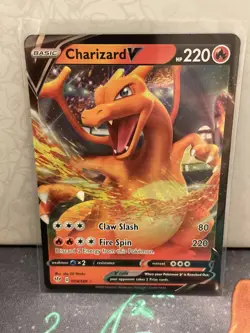 Charizard V 019/189 Darkness Ablaze NM Ultra Rare Pokemon Card - Image 1