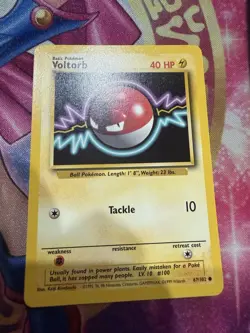 Voltorb 67/102 LP Base Set Unlimited Pokemon TCG - Image 1