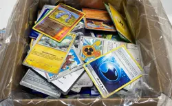 Pokemon Trading Card Lot Mixed Eras Mixed Brands Approx 1000+ Cards 7 Lbs - Image 5