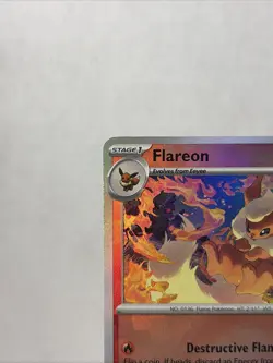 2025 Pokemon Prismatic Evolutions Flareon Master Ball 013/131 LP - Image 4