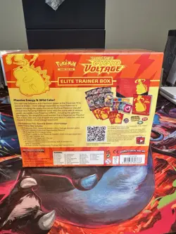SHSW Vivid Voltage ETB Factory Sealed/New NO RIPS Pokemon TCG - Image 4