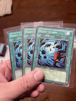 Heavy Storm SD09-EN025 1st Edition - Yu-Gi-Oh! TCG Common - Image 1