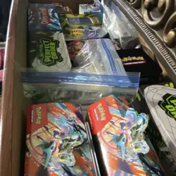 Pokemon TCG English 500 bulk cards, 50 holo/reverse holo, and 2 ex cards!! - Image 1