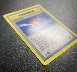 Poke Ball 1st Edition 64/64 Jungle Set Pokemon Card NM - Image 2