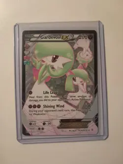 Pokemon Gardevoir EX RC30-32 Generations: Radiant Collection Card. OK Condition - Image 1
