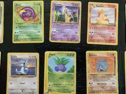 Vintage Pokemon Card Lot LP/MP/DMG 32 Cards - Image 2