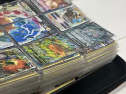 Binder with 700+ Pokemon cards - Image 2