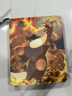 Binder with 700+ Pokemon cards - Image 3