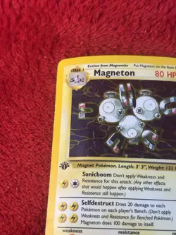 1st Edition Magneton 11/62 Fossil Holo Wotc Pokemon Card Hp - Image 2