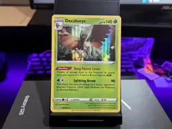 DECIDUEYE RARE HOLO HOLO 008/072 SHINING FATES POKEMON NM - Image 1