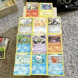 Pokemon TCG 11-Card Lot Victini Gligar Klang Minccino Aggron - Image 1