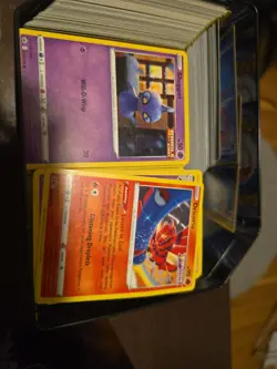 Pokemon TCG Bulk lot in 3 tins 100s of cards - Image 5
