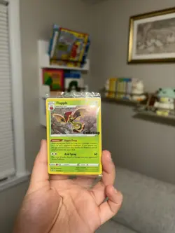 Pokemon TCG Ho-Oh GAMESTOP Promo Holo Card SEALED - Image 3