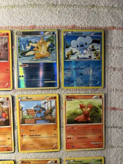 Pokemon TCG 18 Card Lot 2010 Darumaka Floatzel Cubchoo Holo Regular English - Image 5