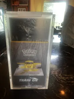 Pokemon TCG: Celebrations Ultra-Premium Collection Box (2021) -WITH ACRYLIC CASE 820650829147 - Image 4