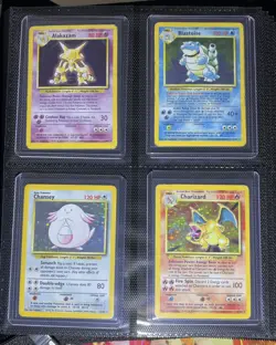 Complete 1999 Pokemon Base Set 102/102 WOTC Charizard Blastoise Venusaur Binder - Image 1