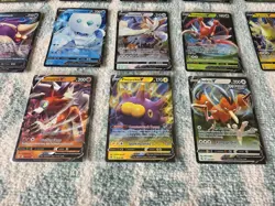 Pokemon TCG 18 Card Lot V Pokemon Bundle Ultra Rares Only 2020-2022 Era LP/NM - Image 5
