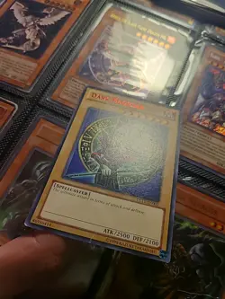 Yugioh! Dark Magician - Red - DL11-EN001 - Rare - Unlimited Edition - Image 2