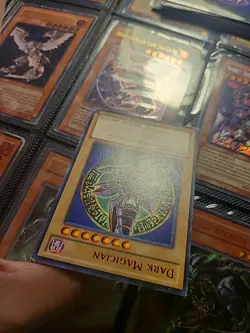 Yugioh! Dark Magician - Red - DL11-EN001 - Rare - Unlimited Edition - Image 3