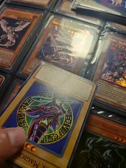 Yugioh! Dark Magician - Red - DL11-EN001 - Rare - Unlimited Edition - Image 5