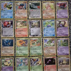 Pokemon EX Delta Species 65-Card Lot with No Duplicates 2005-2006 NM - Image 3