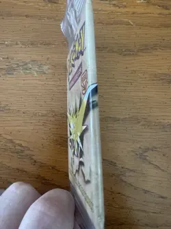 Wizards of the Coast Pokemon TCG Fossil Zapdos Booster Pack Sealed 11 Cards *NEW - Image 3