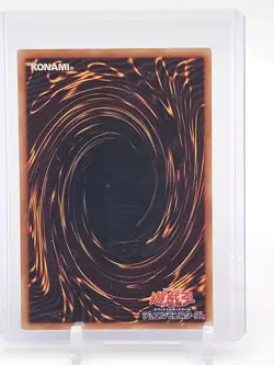 DARK MAGICIAN YU-GI-OH DUEL MONSTERS P4-02 ULTRA RARE JAPANESE OCG Q5677 - Image 2