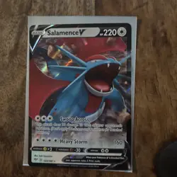 Salamence V 143/189 Holo V Rare Darkness Ablaze Pokemon Near Mint - Image 1