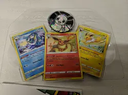 Pokemon TCG Treasure Chest Lunch Box 2021 Eevee Lunchbox Only Plus 3 Cards. - Image 5